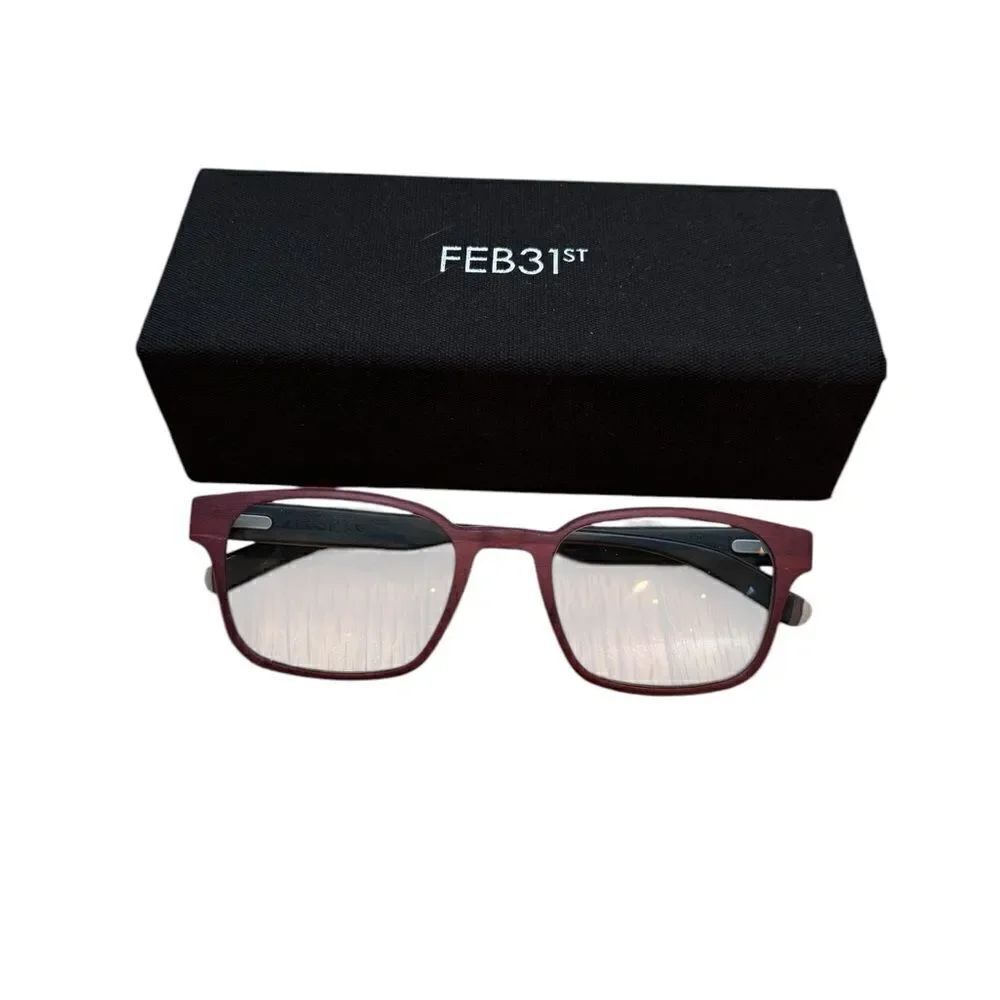Feb31st Gigi Glasses in burgundy Men’s